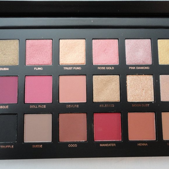 HUDA BEAUTY Other - Huda Beauty Rose Gold Remastered Eyeshadow Palette
